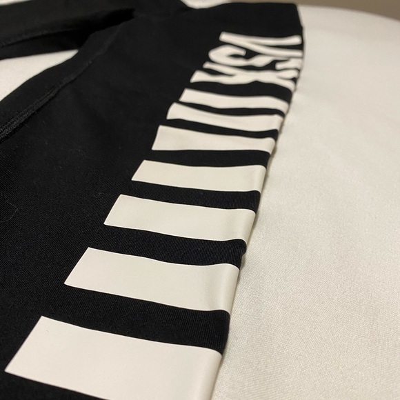 Victoria’s Secret Workout Leggings - S - Picture 6 of 15